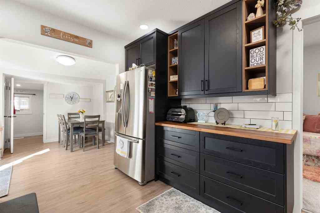 MLS® A2253264 - 516 5 Street SE in NONE Redcliff, Residential