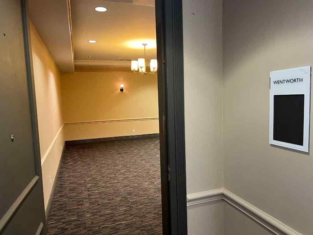 MLS® A2253268 - Unit #4 435 Gregoire Drive  in Gregoire Commercial Park Fort McMurray, Commercial