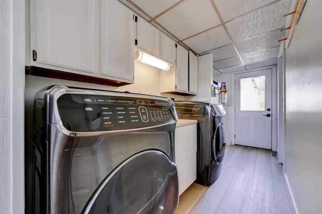 MLS® A2253270 - 1059 Lakemount Boulevard S in Lakeview Lethbridge, Residential
