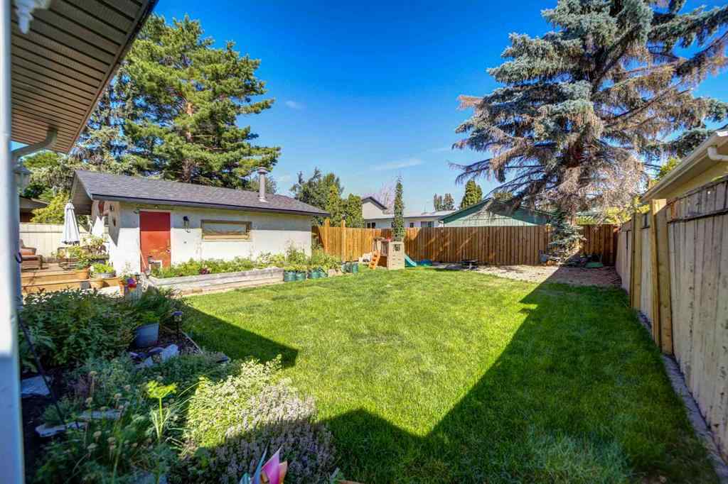 MLS® A2253270 - 1059 Lakemount Boulevard S in Lakeview Lethbridge, Residential