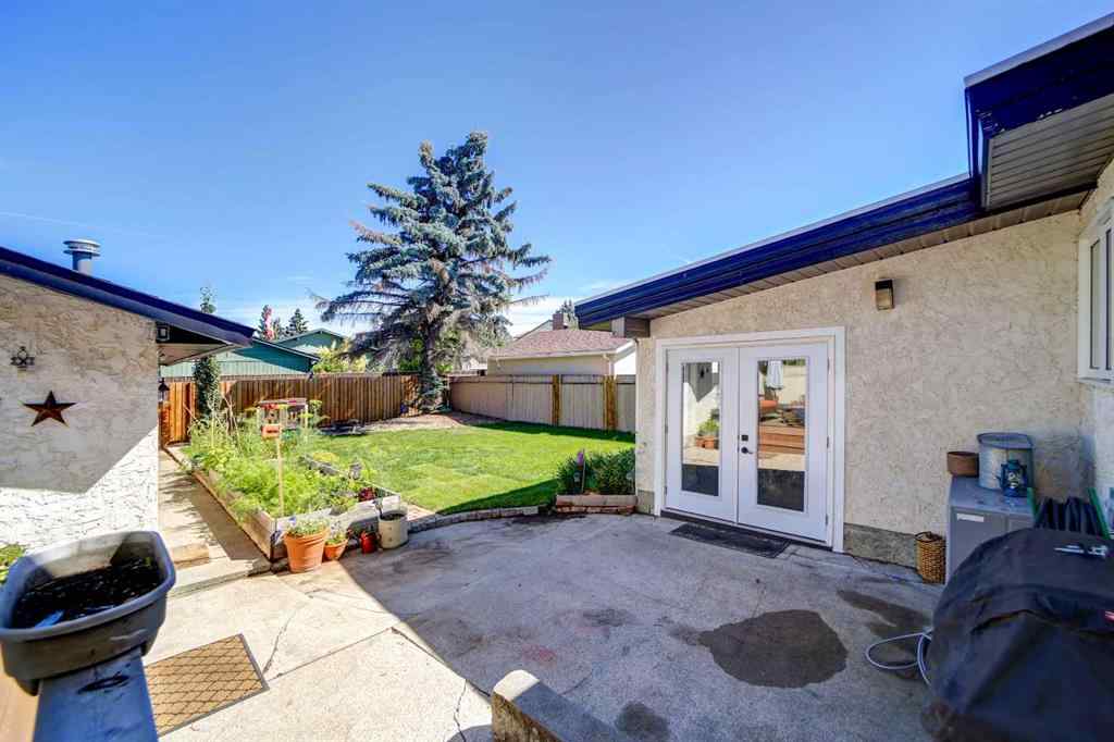 MLS® A2253270 - 1059 Lakemount Boulevard S in Lakeview Lethbridge, Residential