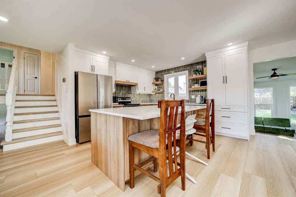 MLS® A2253270 - 1059 Lakemount Boulevard S in Lakeview Lethbridge, Residential