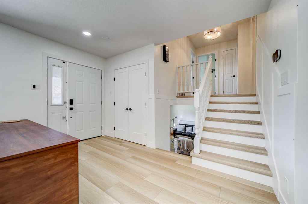 MLS® A2253270 - 1059 Lakemount Boulevard S in Lakeview Lethbridge, Residential