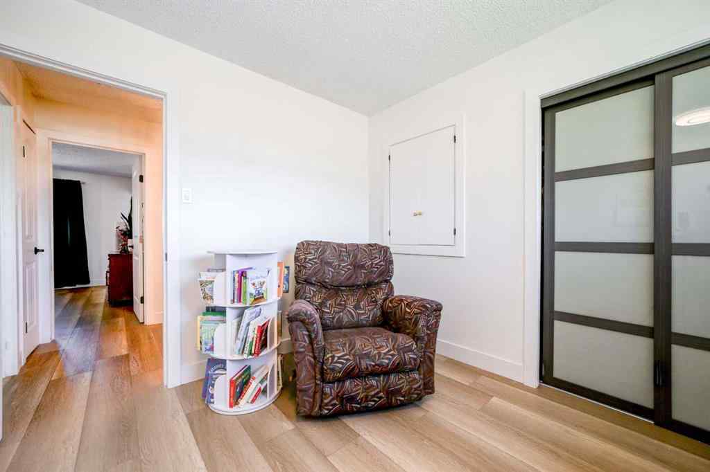 MLS® A2253270 - 1059 Lakemount Boulevard S in Lakeview Lethbridge, Residential