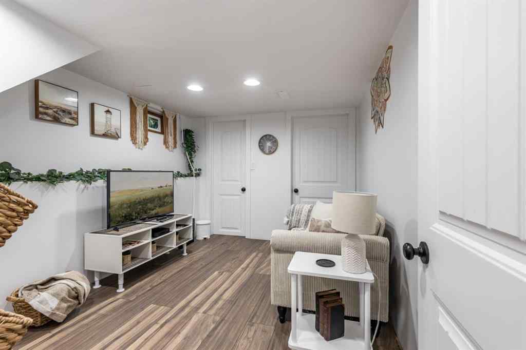 MLS® A2253273 - 60 9 Street SW in SW Hill Medicine Hat, Residential