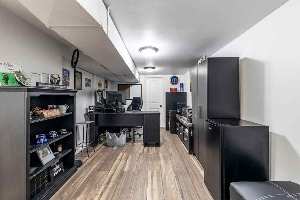 MLS® A2253273 - 60 9 Street SW in SW Hill Medicine Hat, Residential