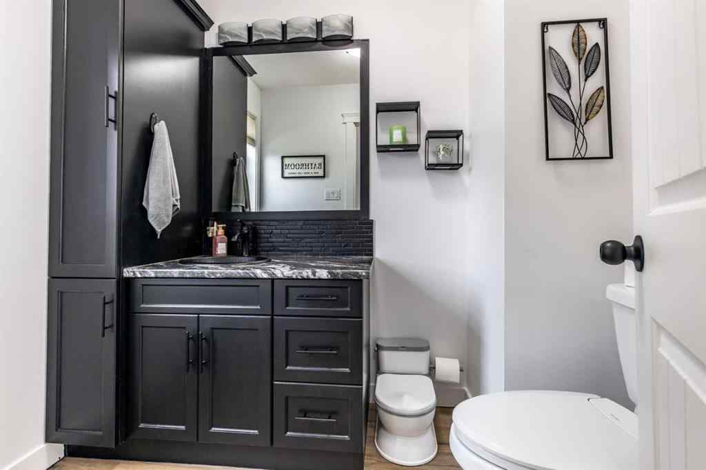 MLS® A2253273 - 60 9 Street SW in SW Hill Medicine Hat, Residential