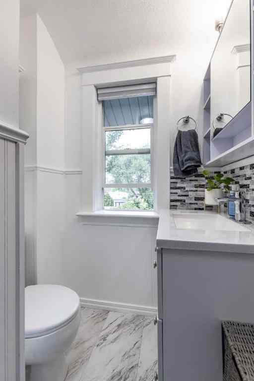 MLS® A2253273 - 60 9 Street SW in SW Hill Medicine Hat, Residential