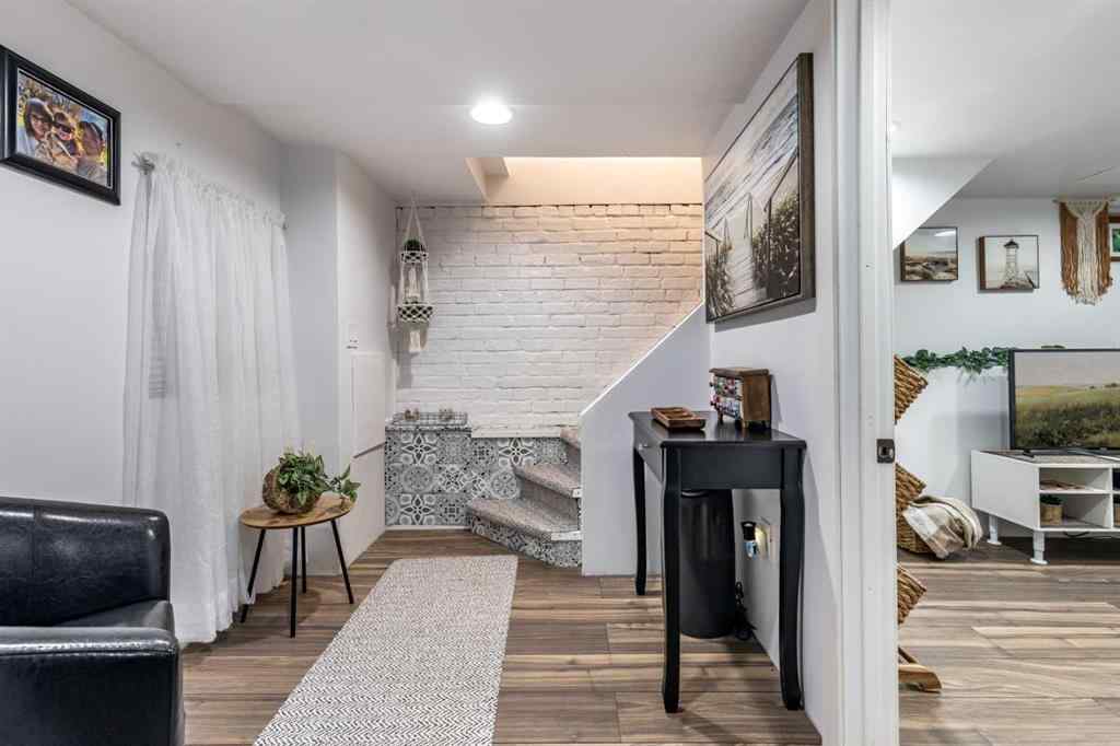 MLS® A2253273 - 60 9 Street SW in SW Hill Medicine Hat, Residential