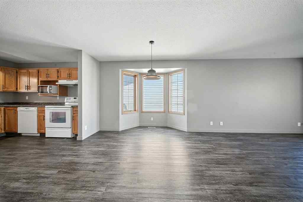 MLS® A2253275 - 4638 48A Avenue Close  in Central Core Sylvan Lake, Residential