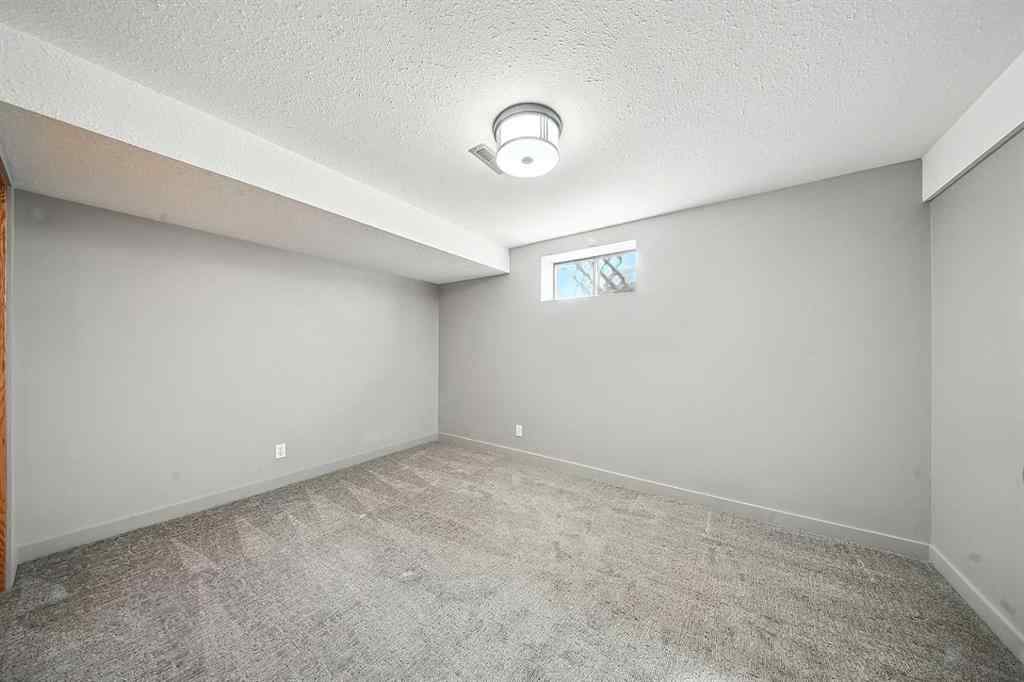 MLS® A2253275 - 4638 48A Avenue Close  in Central Core Sylvan Lake, Residential