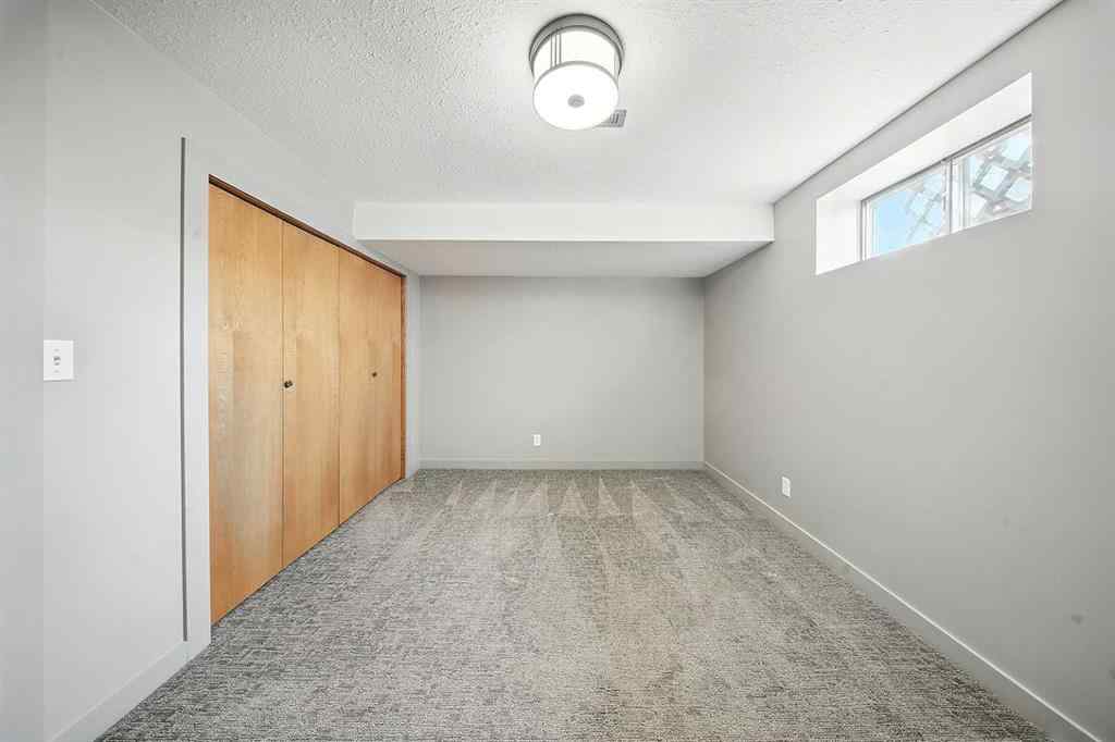MLS® A2253275 - 4638 48A Avenue Close  in Central Core Sylvan Lake, Residential