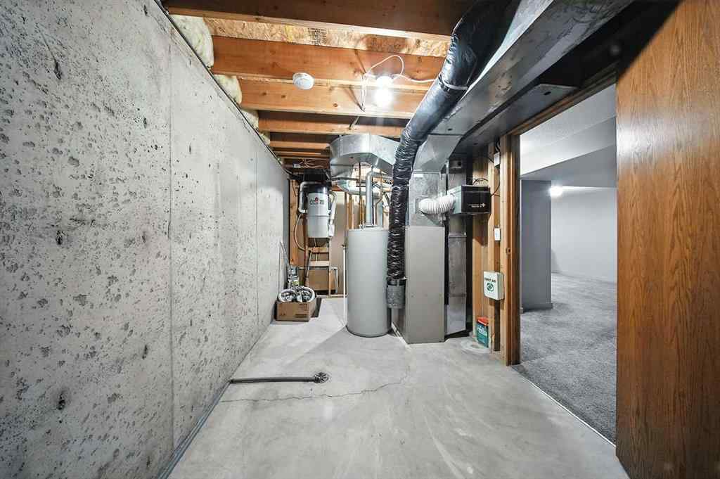MLS® A2253275 - 4638 48A Avenue Close  in Central Core Sylvan Lake, Residential
