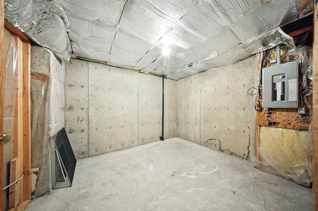 MLS® A2253275 - 4638 48A Avenue Close  in Central Core Sylvan Lake, Residential