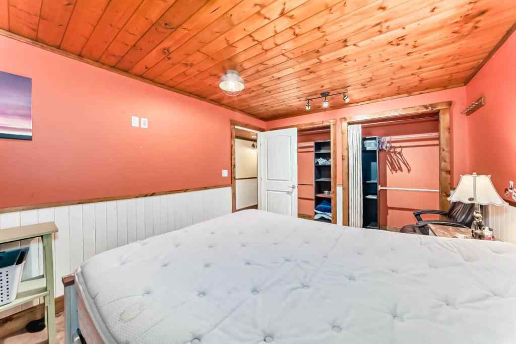 MLS® A2253276 - 33244 Range Road 50   in NONE Rural Mountain View County, Residential