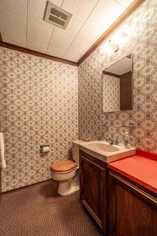 MLS® A2253277 - 1099 Acadia Drive SE in Lake Bonavista Calgary, Residential