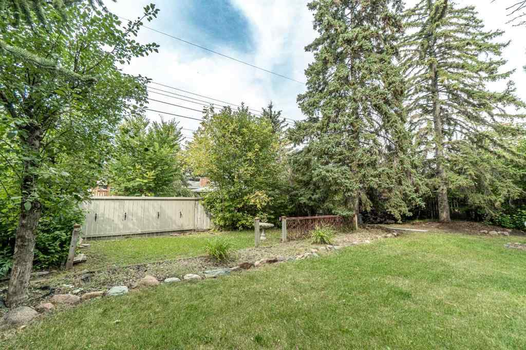 MLS® A2253277 - 1099 Acadia Drive SE in Lake Bonavista Calgary, Residential