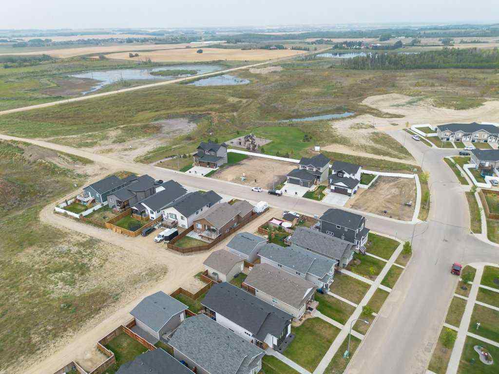 MLS® A2253279 - 10 Aura Drive  in Aurora Blackfalds, Residential