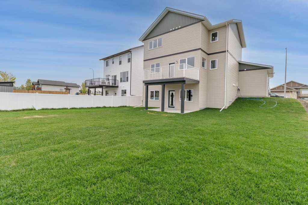 MLS® A2253279 - 10 Aura Drive  in Aurora Blackfalds, Residential