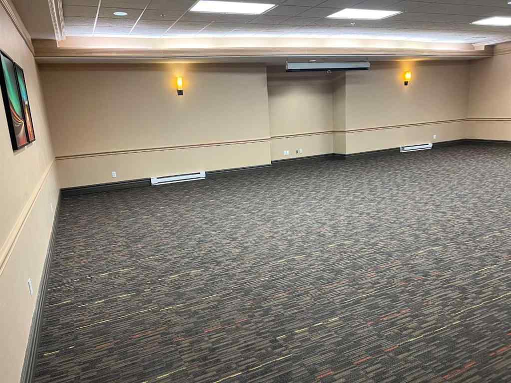 MLS® A2253284 - Unit #5 435 Gregoire Drive  in Gregoire Commercial Park Fort McMurray, Commercial
