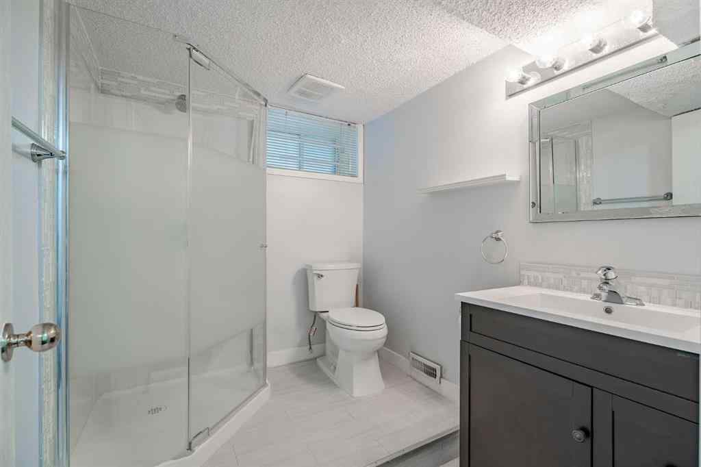 MLS® A2253295 - 1732 11 Avenue SW in Sunalta Calgary, Commercial