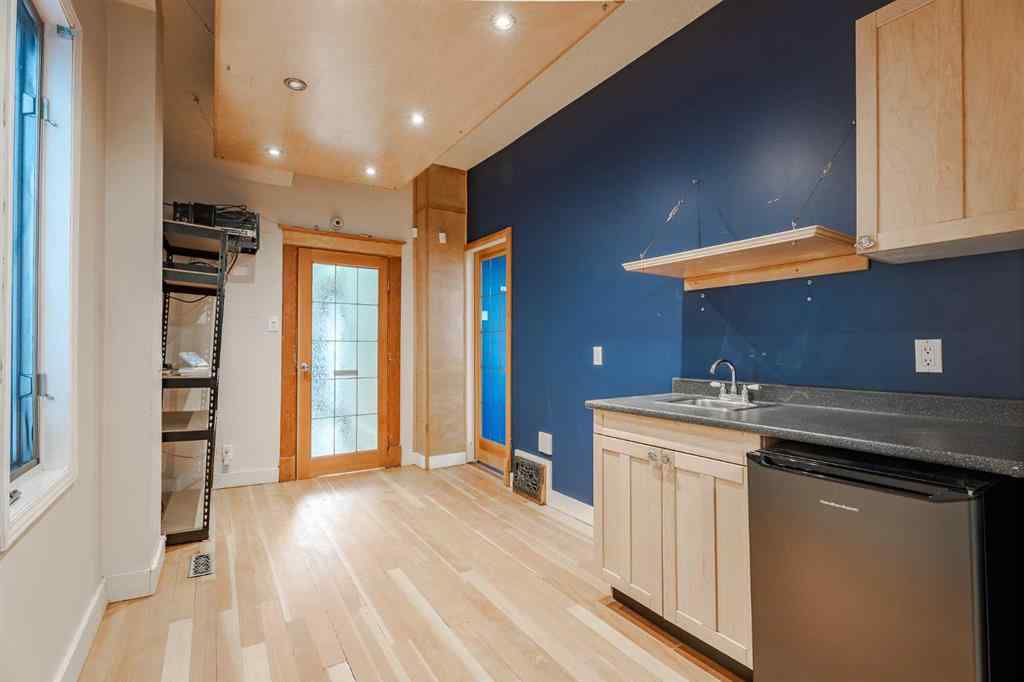 MLS® A2253295 - 1732 11 Avenue SW in Sunalta Calgary, Commercial