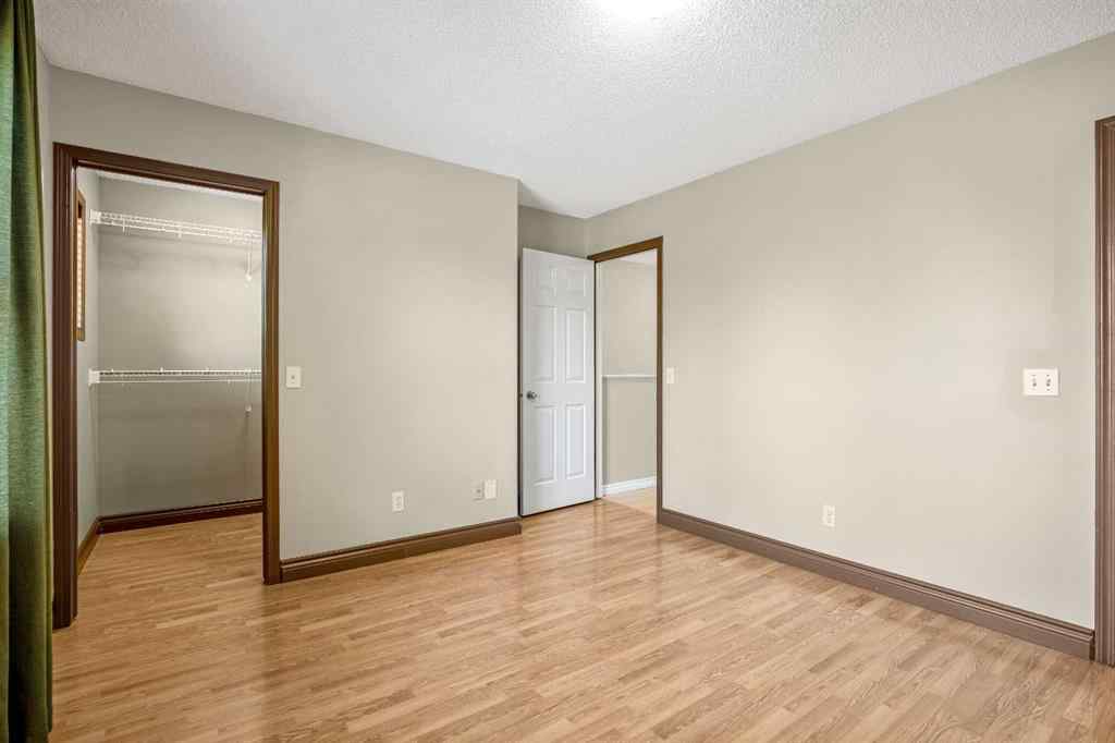 MLS® A2253299 - 5 Country Village Landing NE in Country Hills Village Calgary, Residential