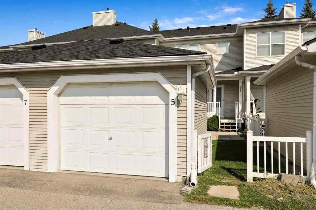 MLS® A2253299 - 5 Country Village Landing NE in Country Hills Village Calgary, Residential