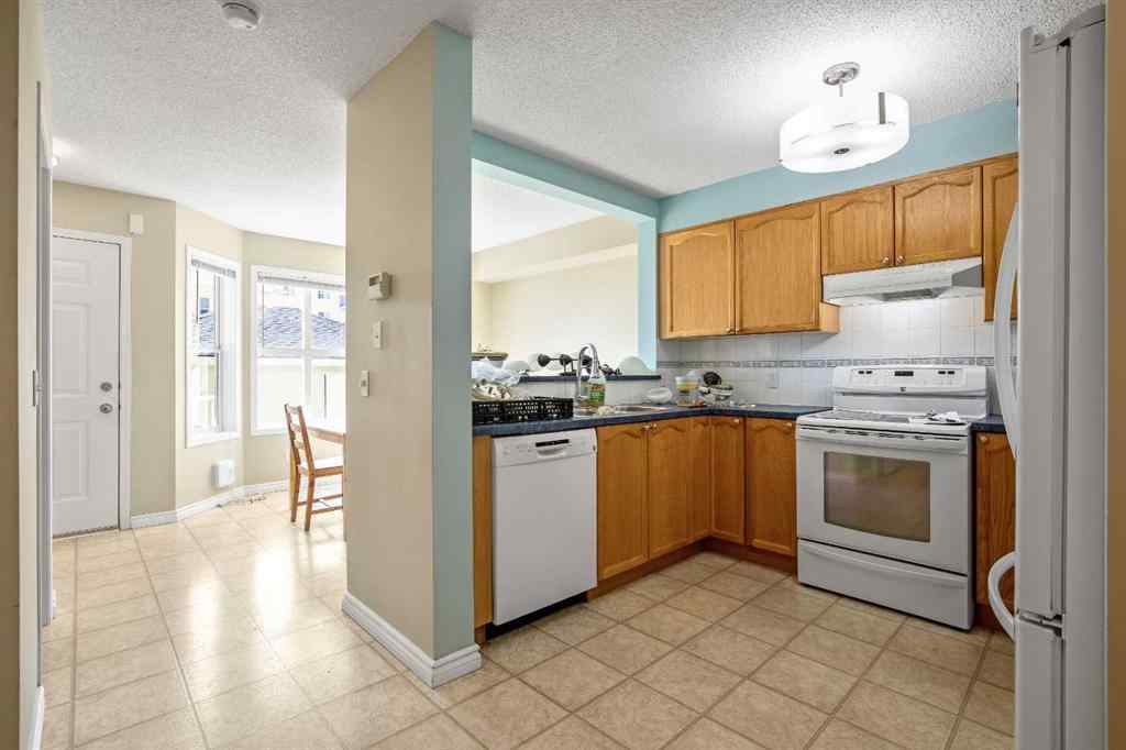 MLS® A2253299 - 5 Country Village Landing NE in Country Hills Village Calgary, Residential