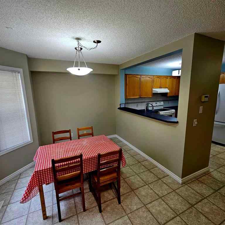 MLS® A2253299 - 5 Country Village Landing NE in Country Hills Village Calgary, Residential