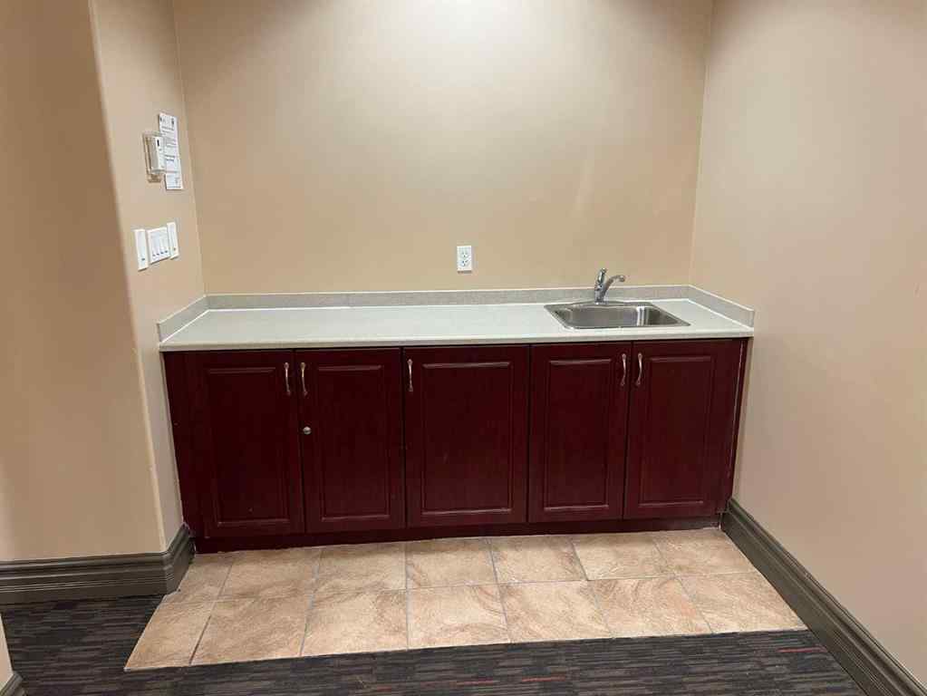 MLS® A2253300 - Unit #6 435 Gregoire Drive  in Gregoire Commercial Park Fort McMurray, Commercial