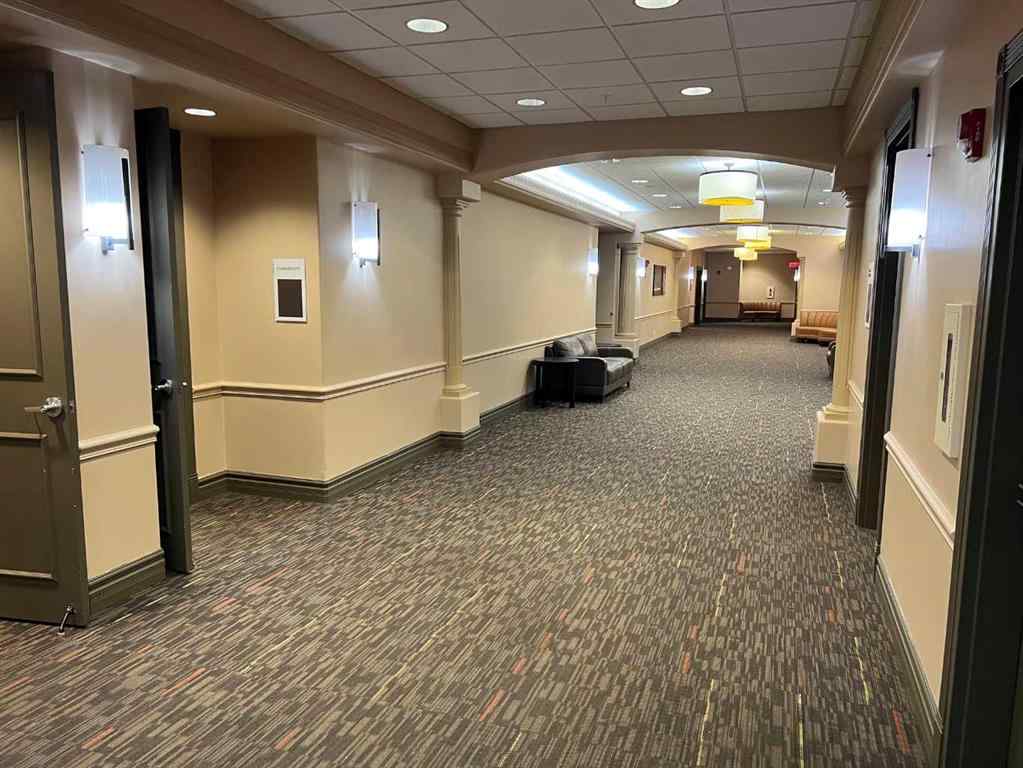 MLS® A2253300 - Unit #6 435 Gregoire Drive  in Gregoire Commercial Park Fort McMurray, Commercial