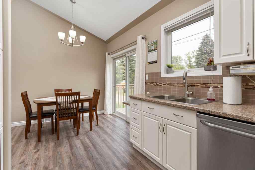 MLS® A2253301 - Unit #3 5014 56 Street  in Prospect Camrose, Residential