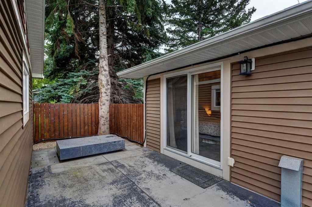 MLS® A2253303 - 82 Gladys Ridge Road SW in Glendale Calgary, Residential
