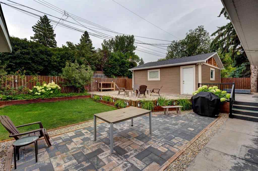 MLS® A2253303 - 82 Gladys Ridge Road SW in Glendale Calgary, Residential