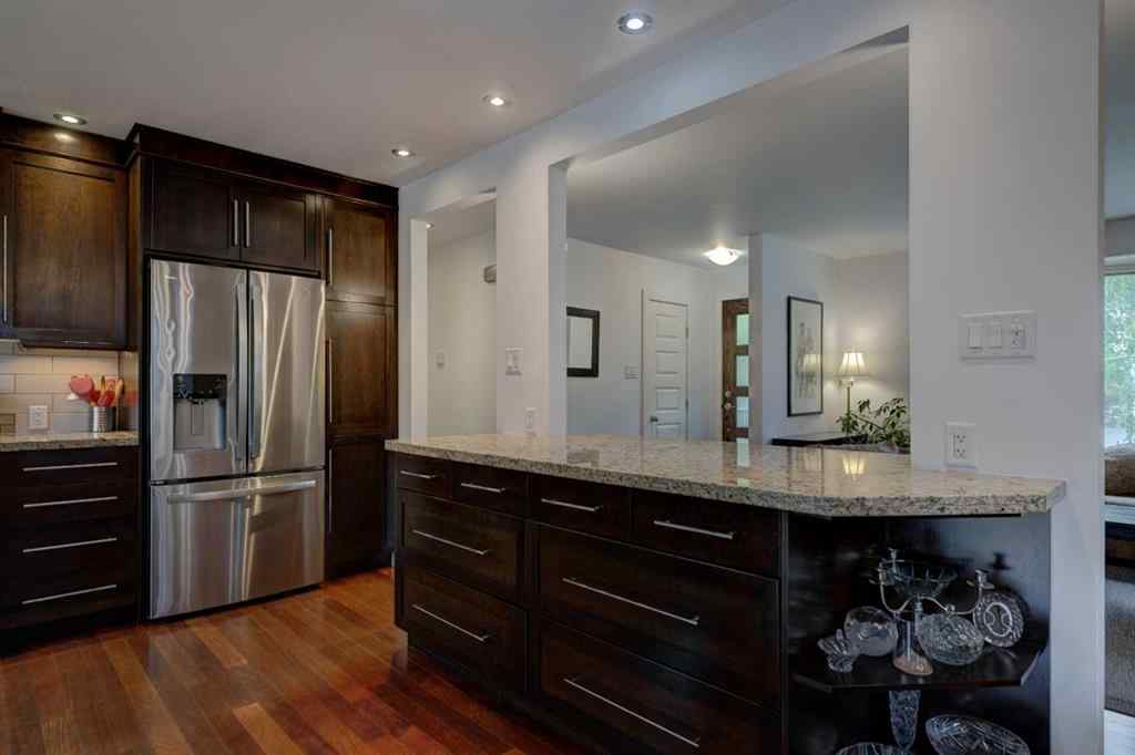 MLS® A2253303 - 82 Gladys Ridge Road SW in Glendale Calgary, Residential