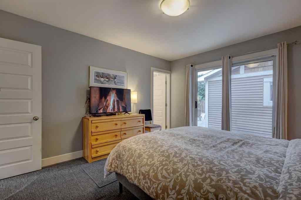 MLS® A2253303 - 82 Gladys Ridge Road SW in Glendale Calgary, Residential