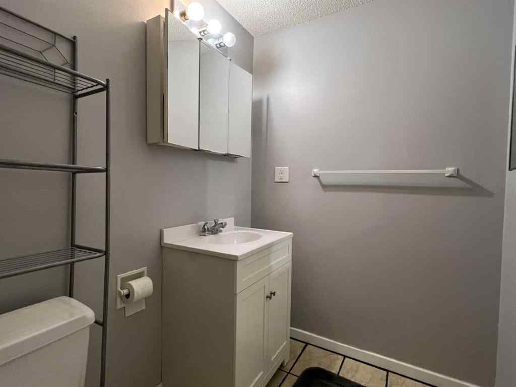 MLS® A2253304 - Unit ##2 506 41 Street   in Edson Edson, Residential