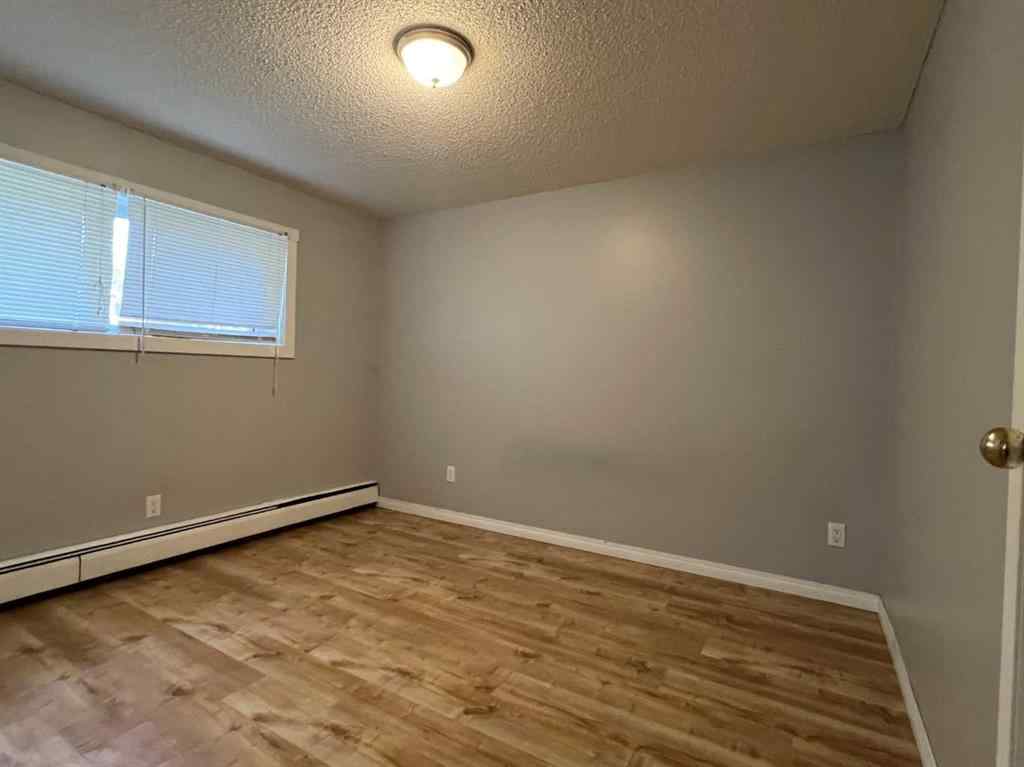 MLS® A2253304 - Unit ##2 506 41 Street   in Edson Edson, Residential