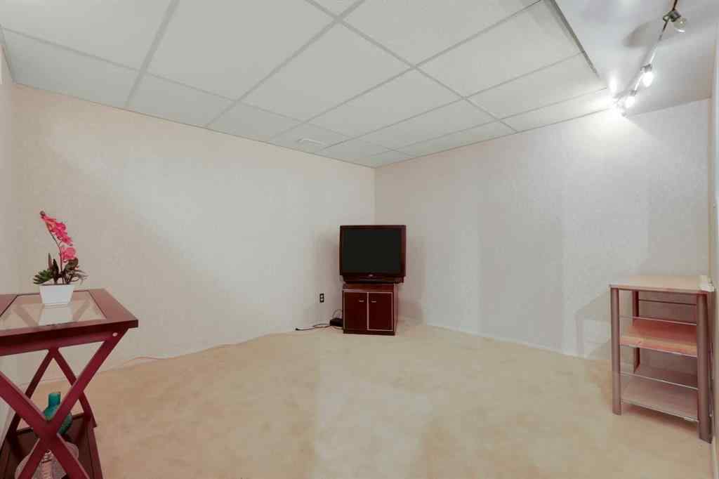 MLS® A2253310 - Unit #17 41 Glenbrook Crescent  in Glenbow Cochrane, Residential