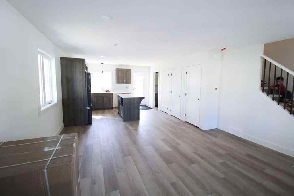 MLS® A2253312 - 1015 17A Street S in Victoria Park Lethbridge, Residential
