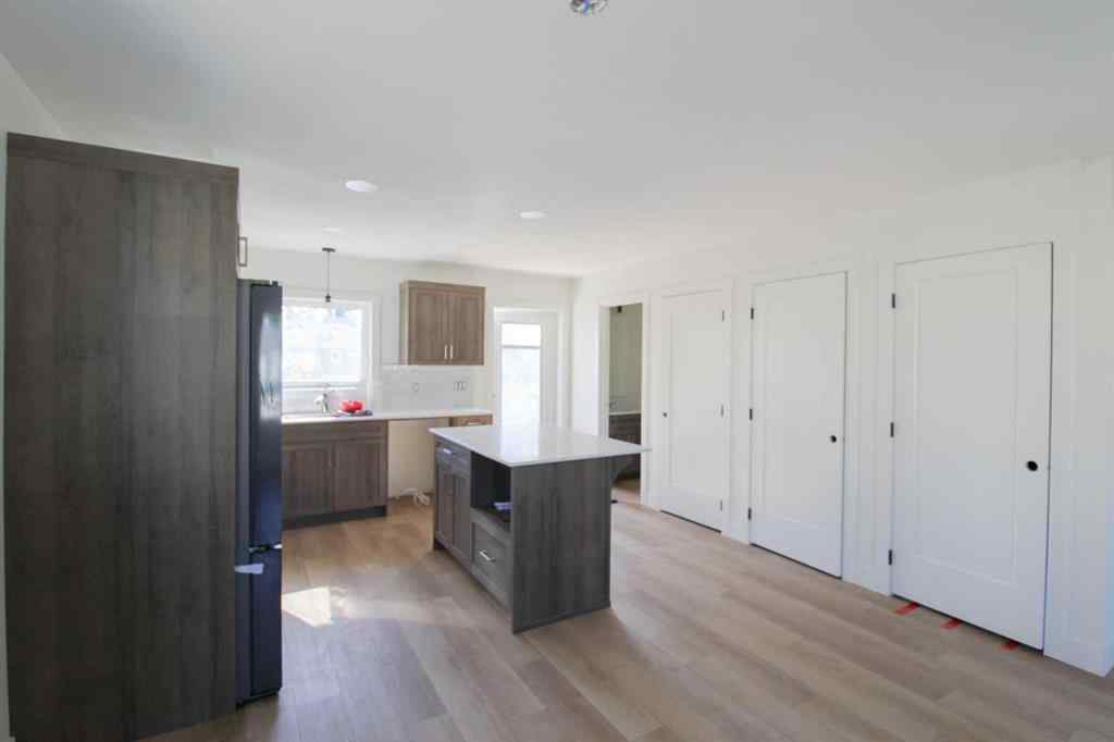 MLS® A2253312 - 1015 17A Street S in Victoria Park Lethbridge, Residential