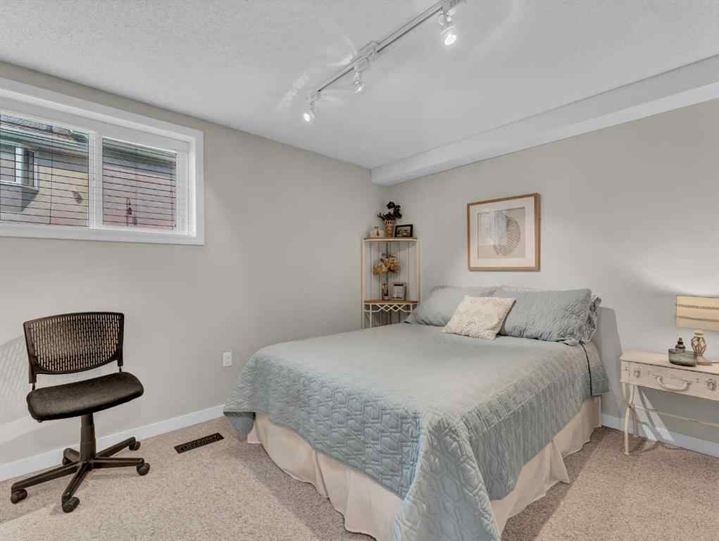 MLS® A2253314 - 729 Taylor Road SE in Ross Glen Medicine Hat, Residential
