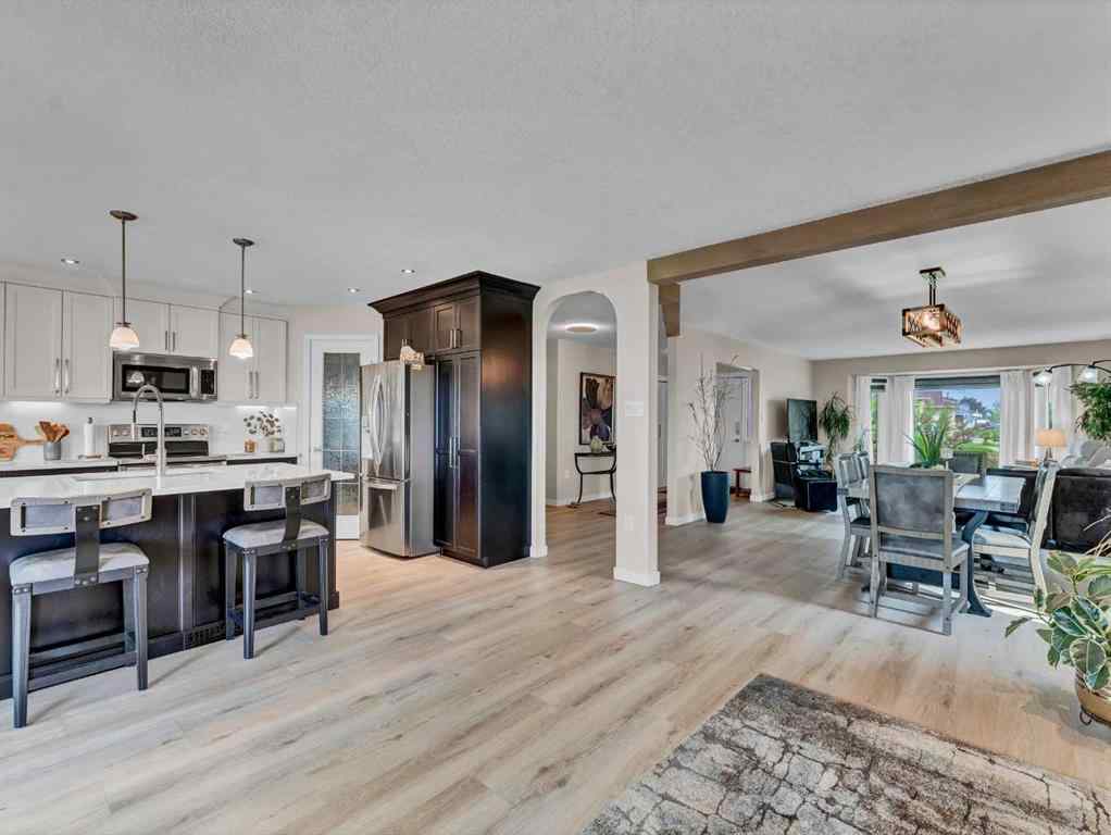 MLS® A2253314 - 729 Taylor Road SE in Ross Glen Medicine Hat, Residential