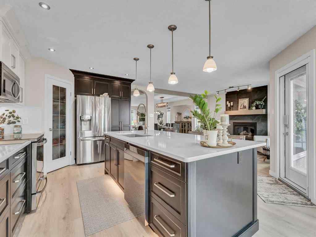 MLS® A2253314 - 729 Taylor Road SE in Ross Glen Medicine Hat, Residential