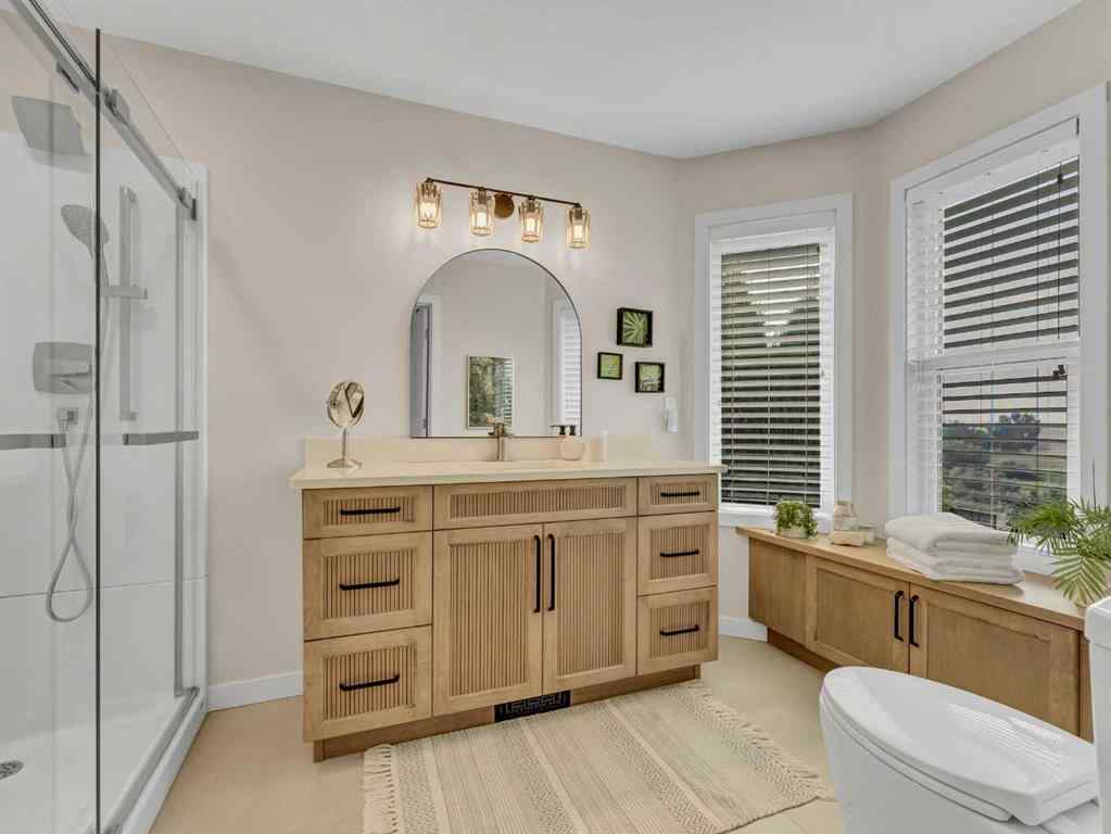 MLS® A2253314 - 729 Taylor Road SE in Ross Glen Medicine Hat, Residential