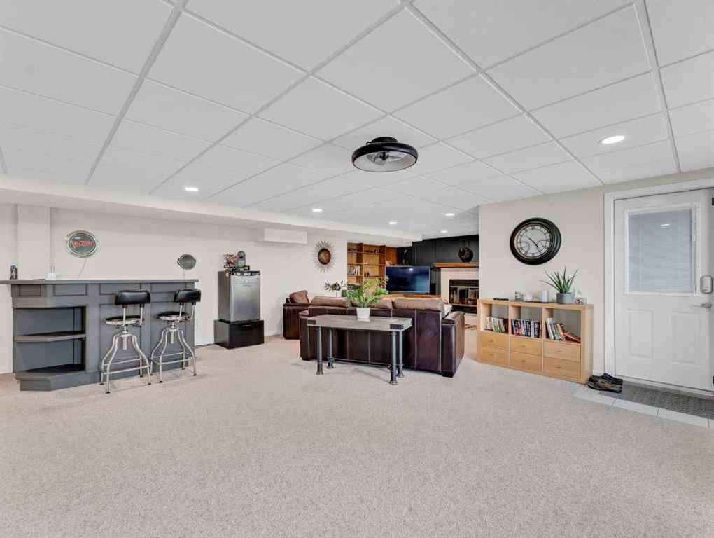 MLS® A2253314 - 729 Taylor Road SE in Ross Glen Medicine Hat, Residential