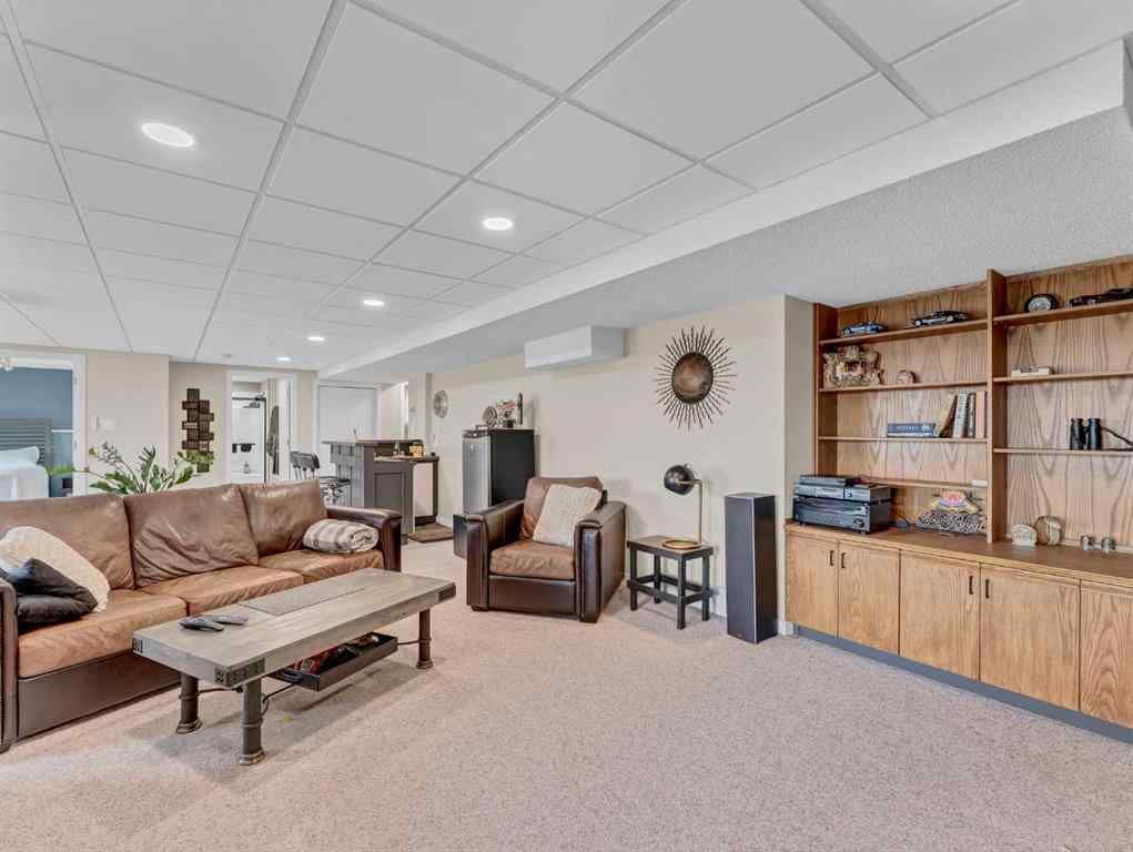 MLS® A2253314 - 729 Taylor Road SE in Ross Glen Medicine Hat, Residential