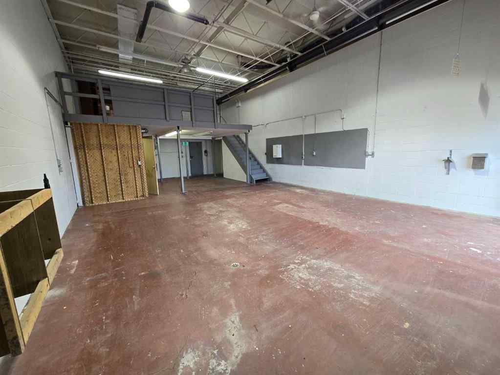 MLS® A2253322 - Unit #3 7887 50 Avenue  in Northlands Industrial Park Red Deer, Commercial