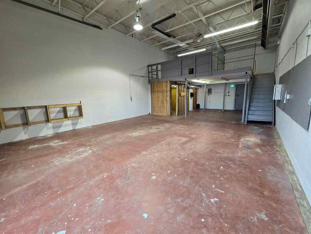 MLS® A2253322 - Unit #3 7887 50 Avenue  in Northlands Industrial Park Red Deer, Commercial